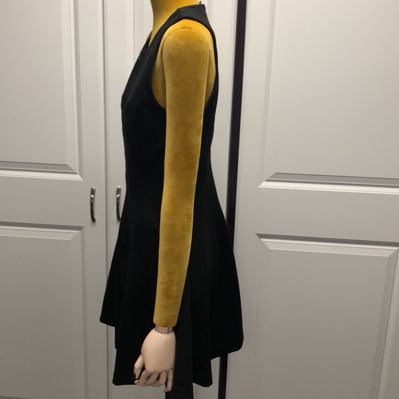 Women’s Bar III dress with front zip detail - Picture 3 of 8